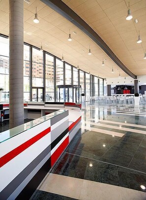 Lobby - Aparthotel Ovida (Oviedo)