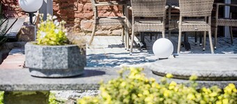Gasper Business & Garden Hotel