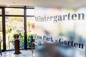 Outdoor dining - Business Pension Gasper (Raunheim)