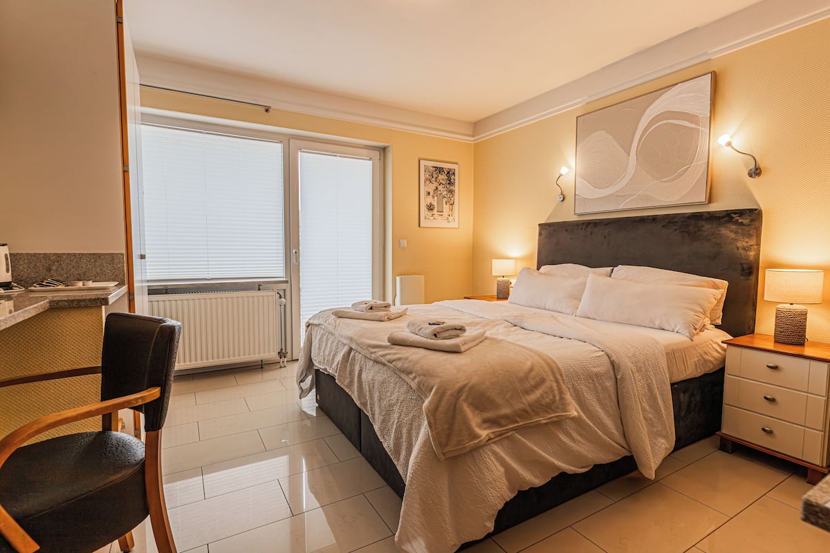 Double or Twin Room | Desk, laptop workspace, soundproofing, free WiFi