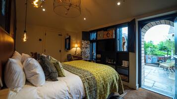 Cosy Double | In-room dining