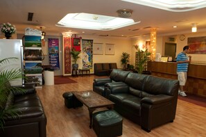 로비 좌석 공간