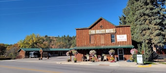 Hulett Motel