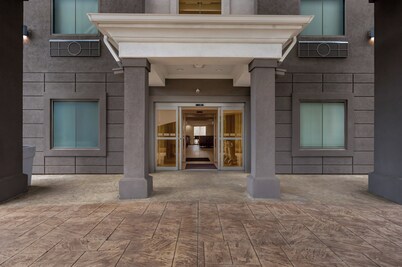 Holiday Inn Express & Suites Morrilton by IHG