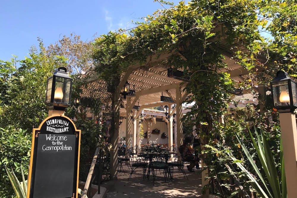 Cosmopolitan Hotel & Restaurant