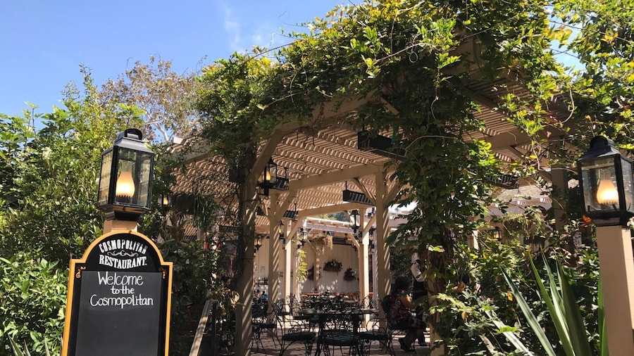 Cosmopolitan Hotel & Restaurant