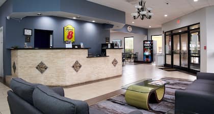Super 8 by Wyndham Garysburg/Roanoke Rapids