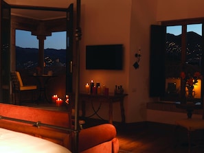 1 bedroom, premium bedding, down duvets, pillow-top beds