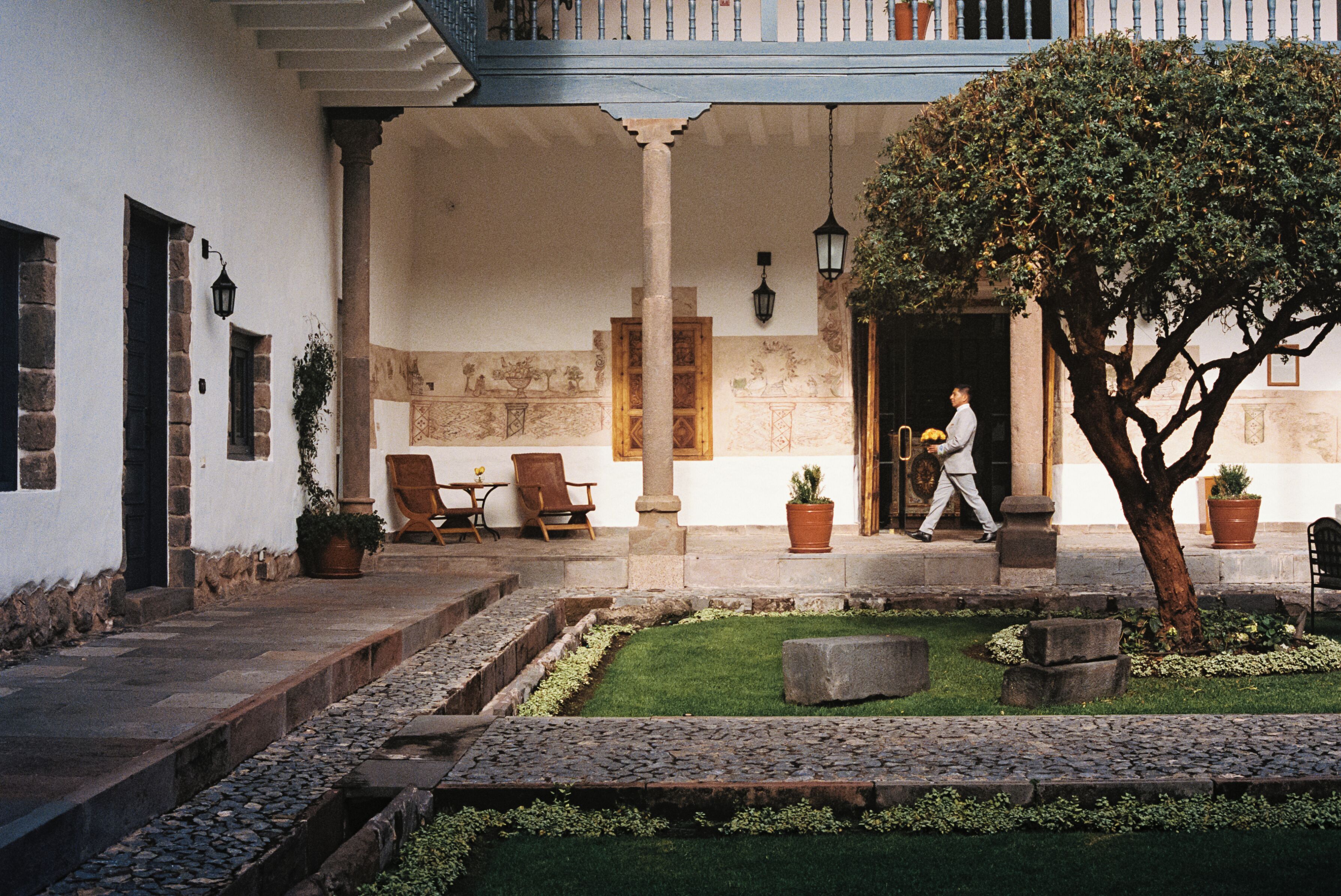 Vista frontal de la propiedad