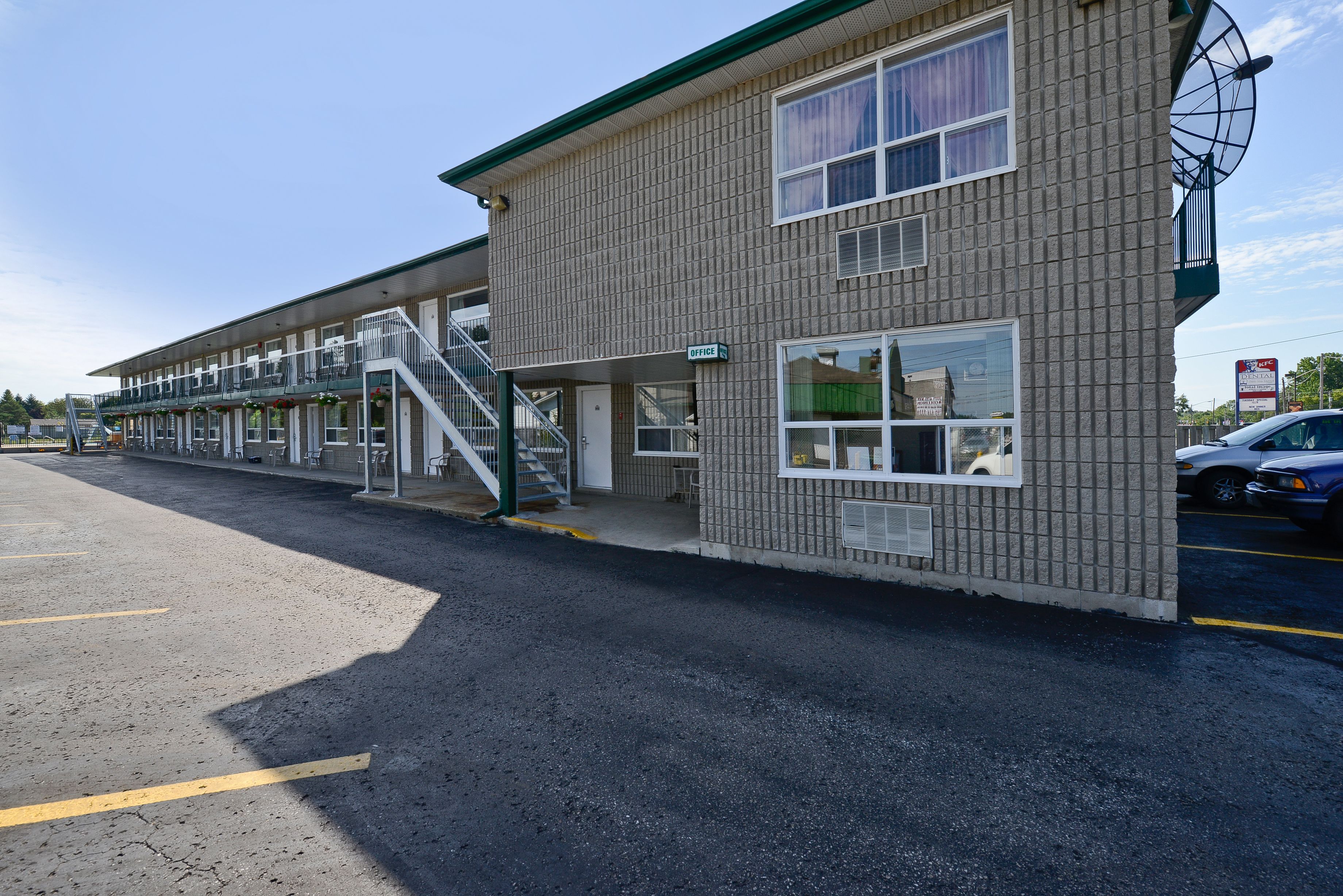 Photo - Angus Inn Motel