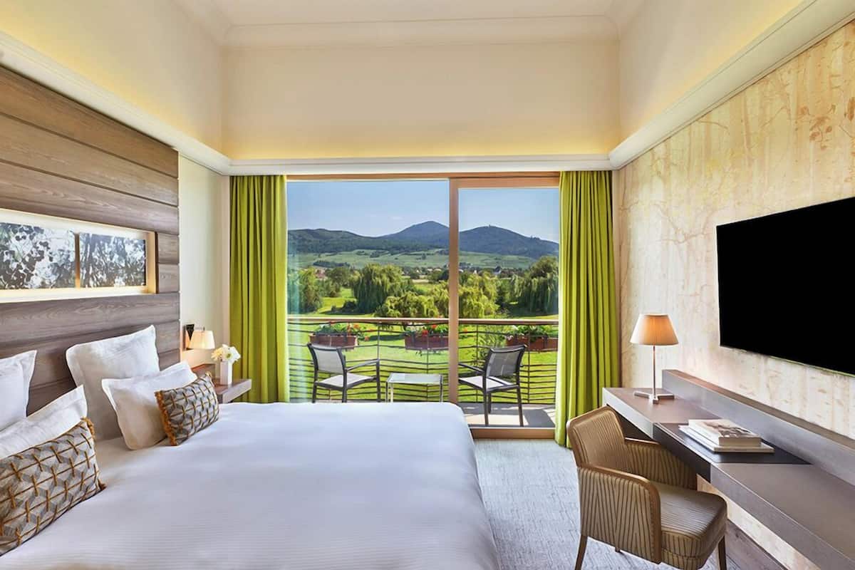 superior vineyard view room | premium bedding, minibar, in-room safe, desk