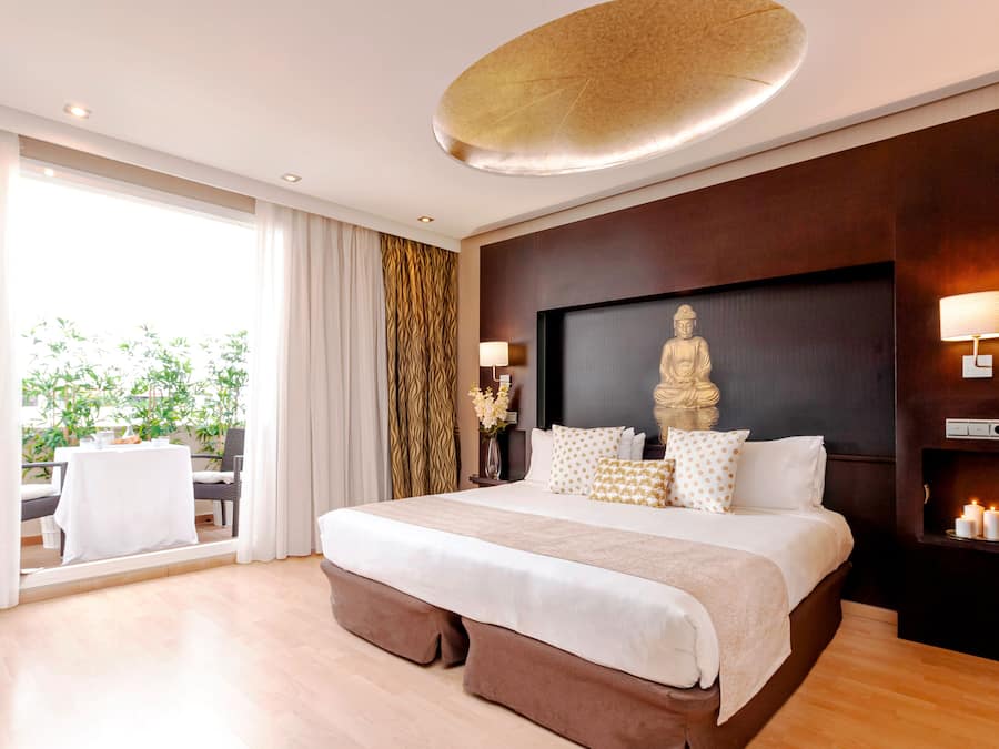 Suíte superior | Frigobar, cofres nos quartos, individualmente decorados