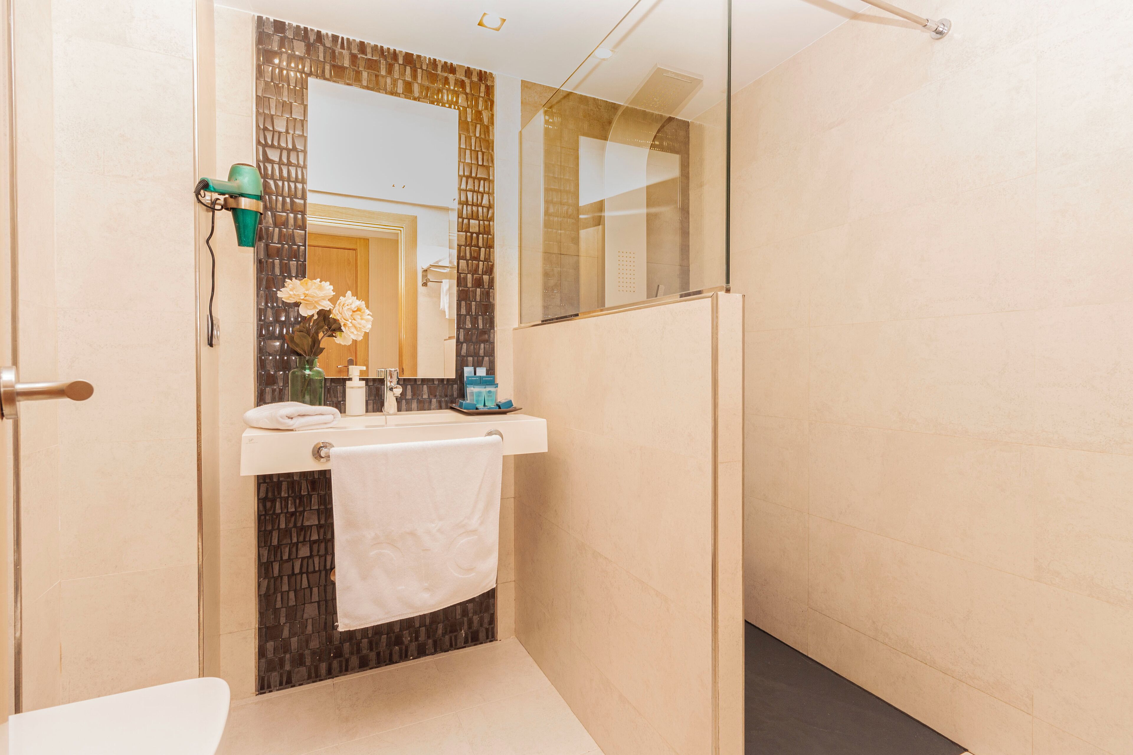 Photo - Oh Nice Ulises Ceuta