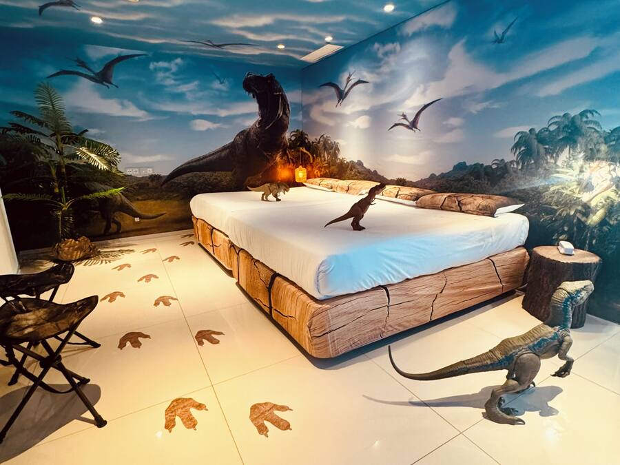 Minibar, in-room safe, desk, soundproofing