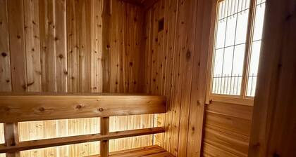 Whale's Tail Guest Suites