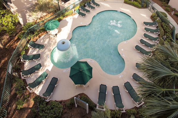 2 outdoor pools, pool umbrellas, pool loungers