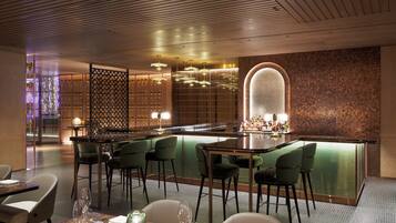 3D2N Unwind and Dine - Deluxe Room with $100 F&B Credit | Kostenlose Minibar, Zimmersafe, Schreibtisch, Bügeleisen/Bügelbrett