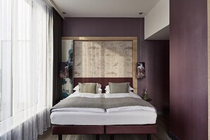 Hypo-allergenic bedding, minibar, in-room safe, desk - Hotel Indigo Berlin – Alexanderplatz, an IHG Hotel (Berlin)