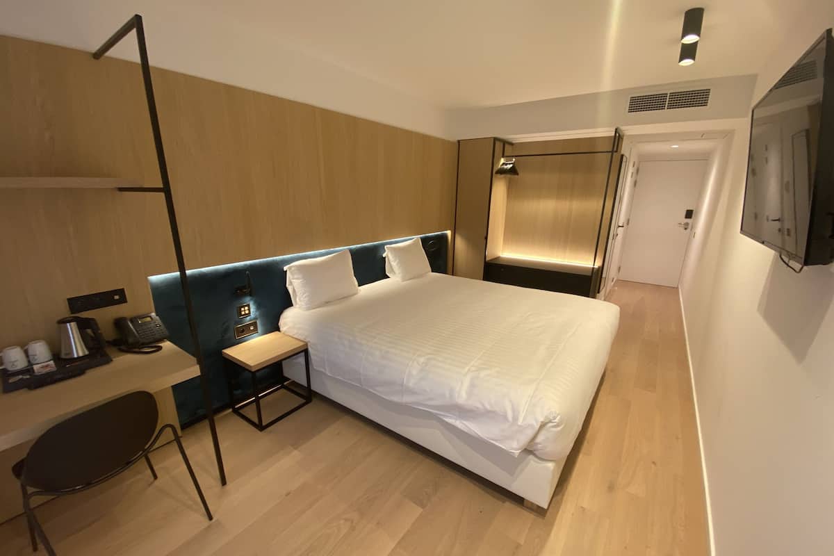 Deluxe-Doppelzimmer | Zimmersafe, Schreibtisch, laptopgeeigneter Arbeitsplatz