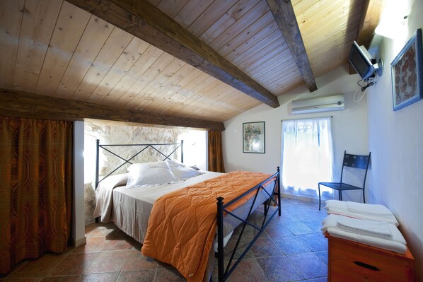 In-room safe, cots/infant beds, rollaway beds, free WiFi