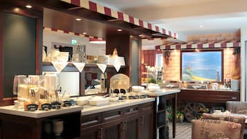 Desayuno buffet todos los días (con cargo)
