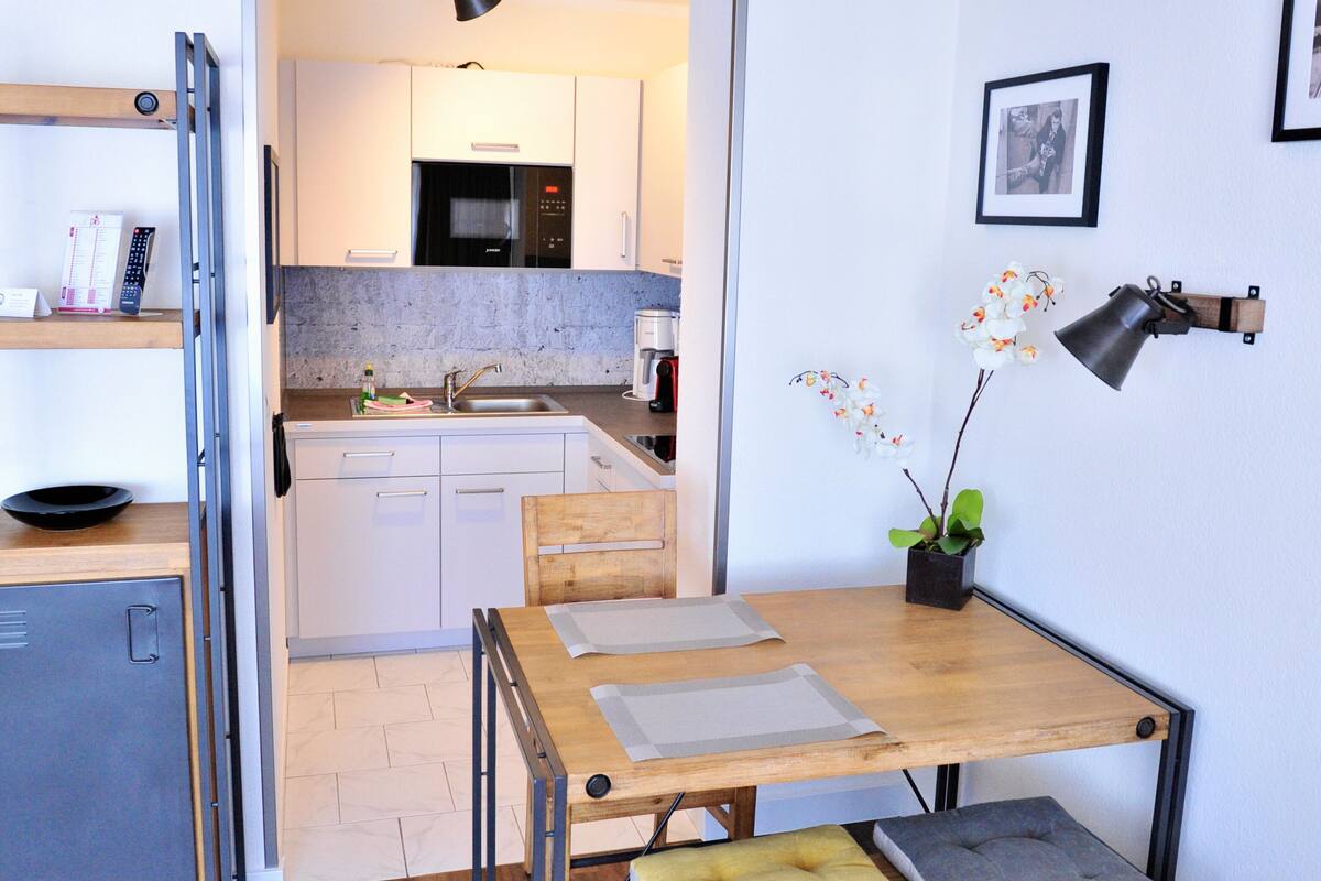 1 room apartment (incl. 80,00 eur cleaning fee) | private kitchen
