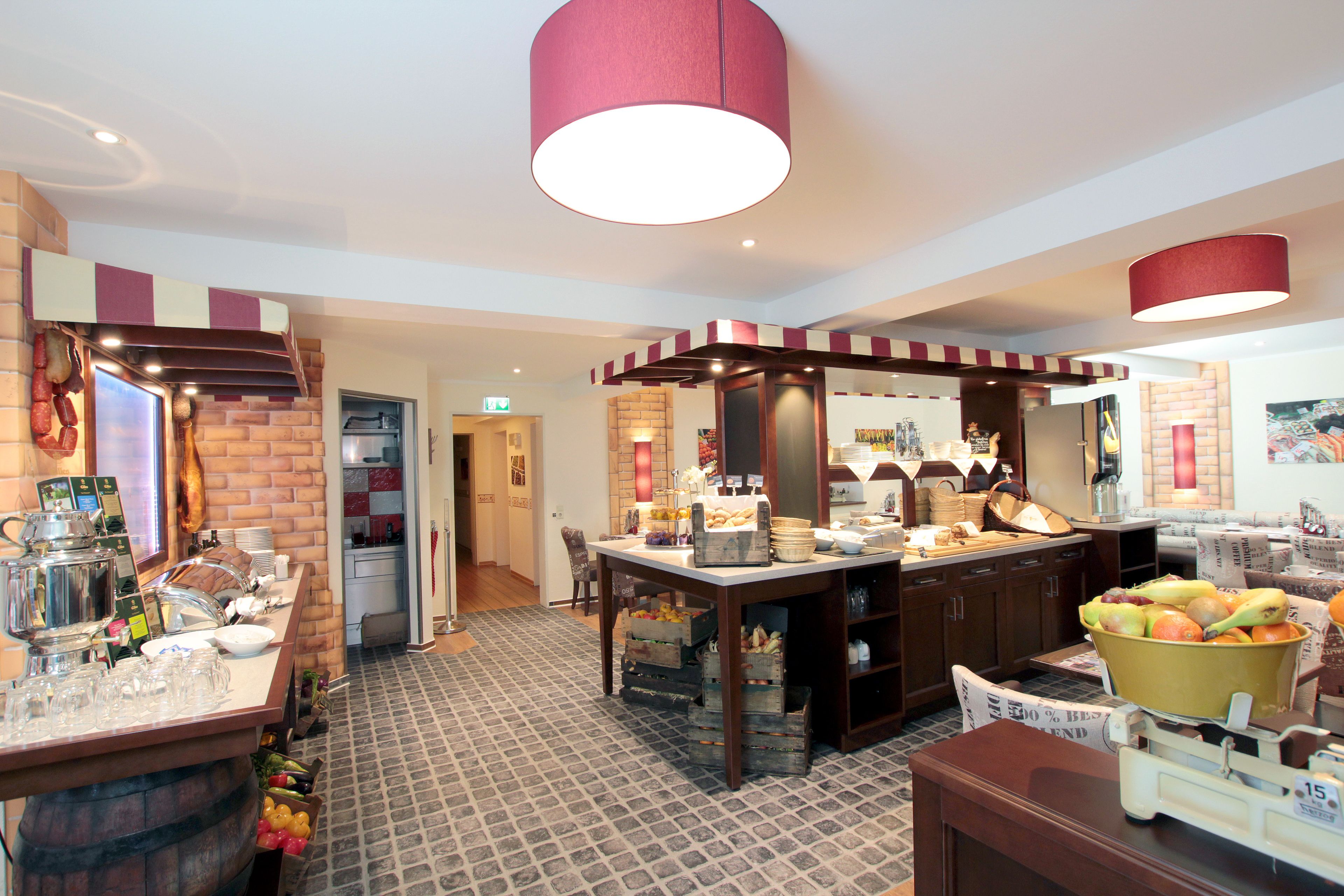 daily buffet breakfast for a fee