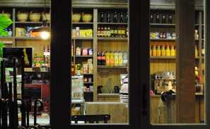 Snack bar - Hotel Santa Bàrbara (Cercs)