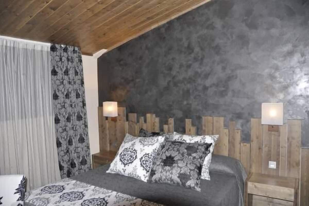 superior double room | minibar, blackout curtains, free wifi, bed sheets