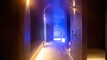 Couples treatment room(s), sauna, hot tub, steam room, body treatments