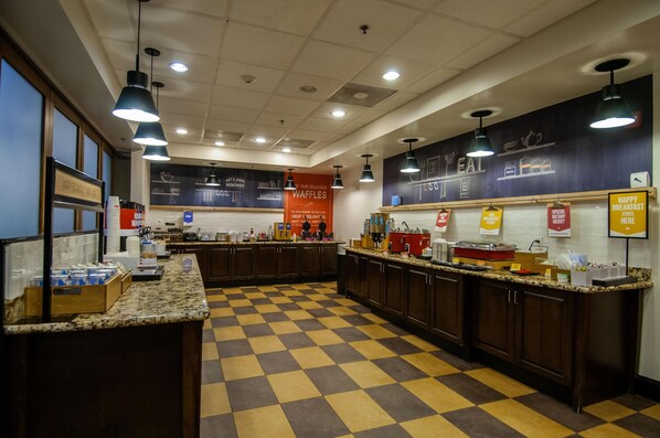 Free daily buffet breakfast 