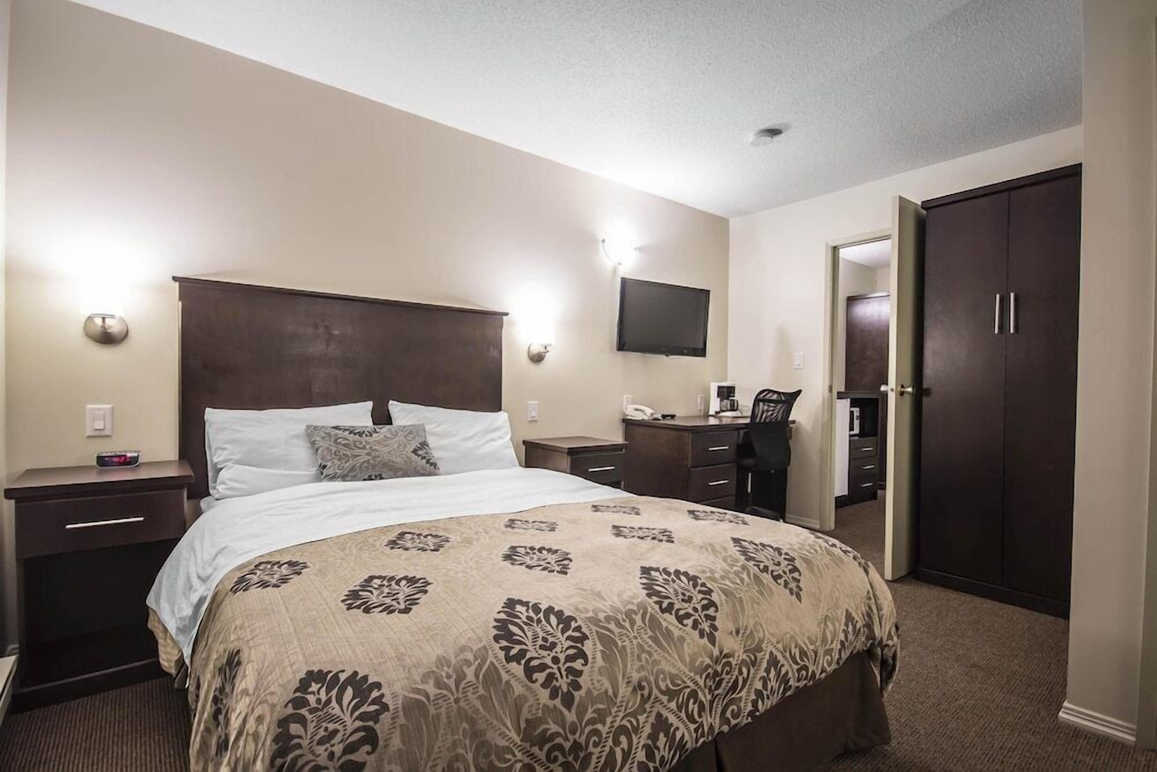 جناح عادي | مكتب وواي فاي مجانًا وملاءات أسرّة ومُنبهات