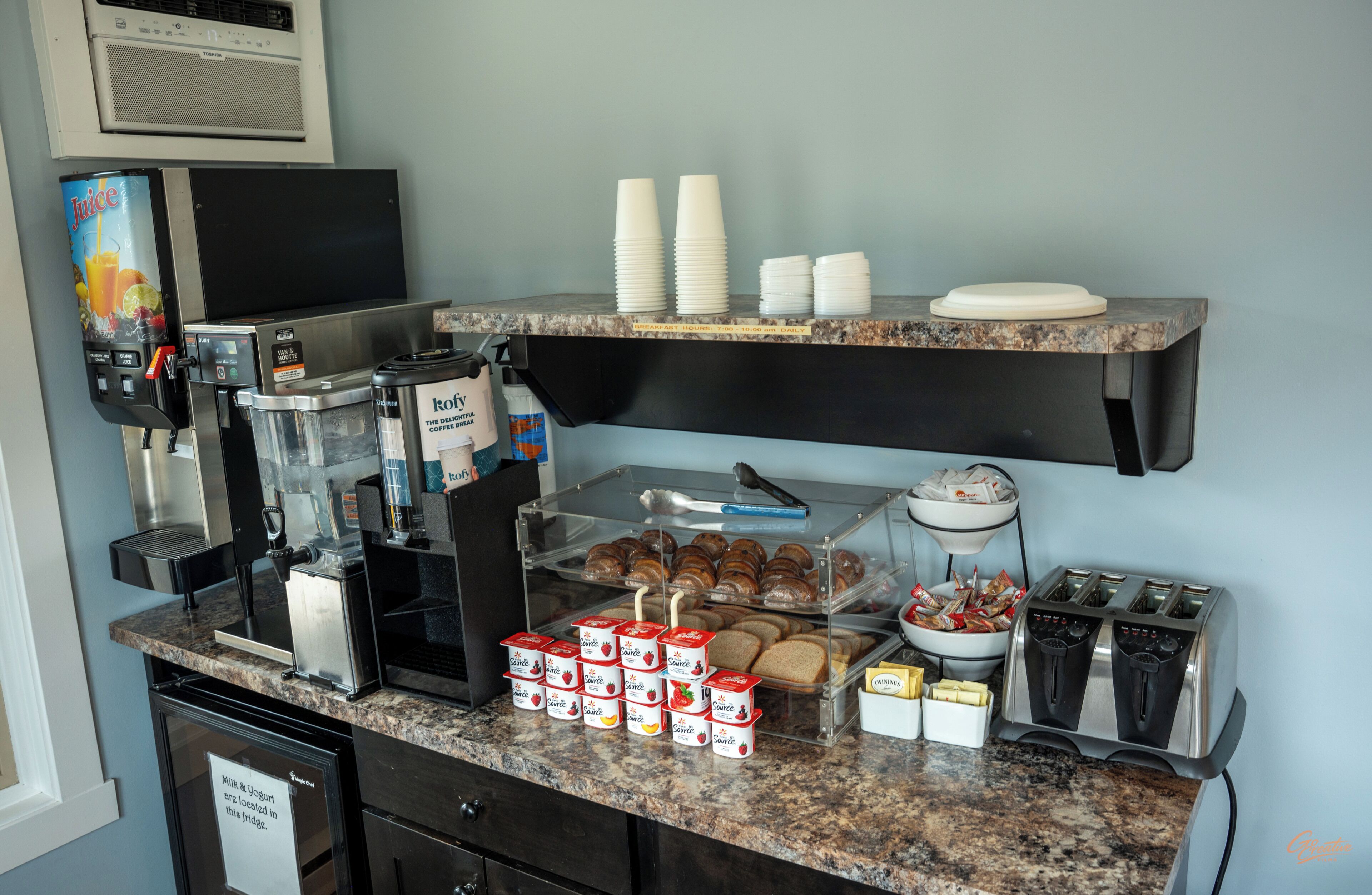Free daily continental breakfast