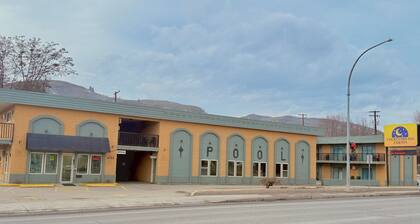 Courtyard Inn Vernon