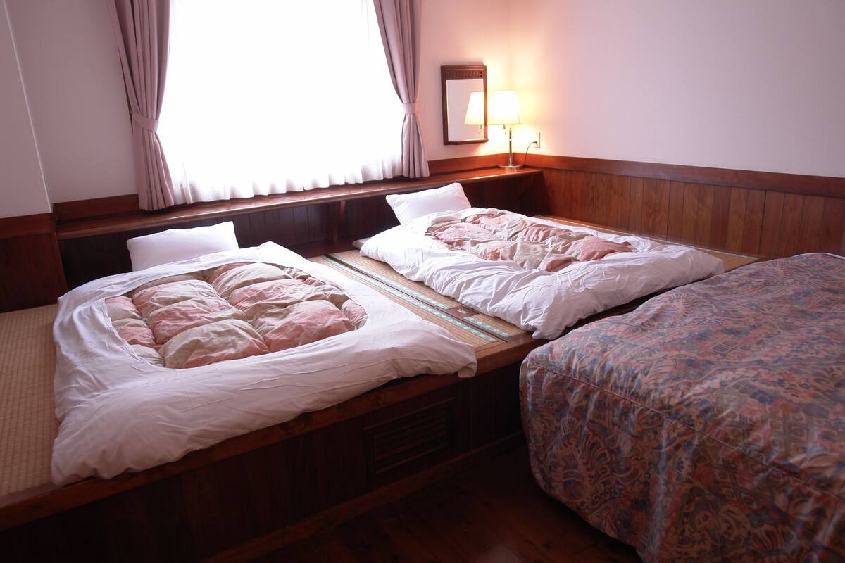 japanese style b | in-room safe, desk, rollaway beds, free wifi