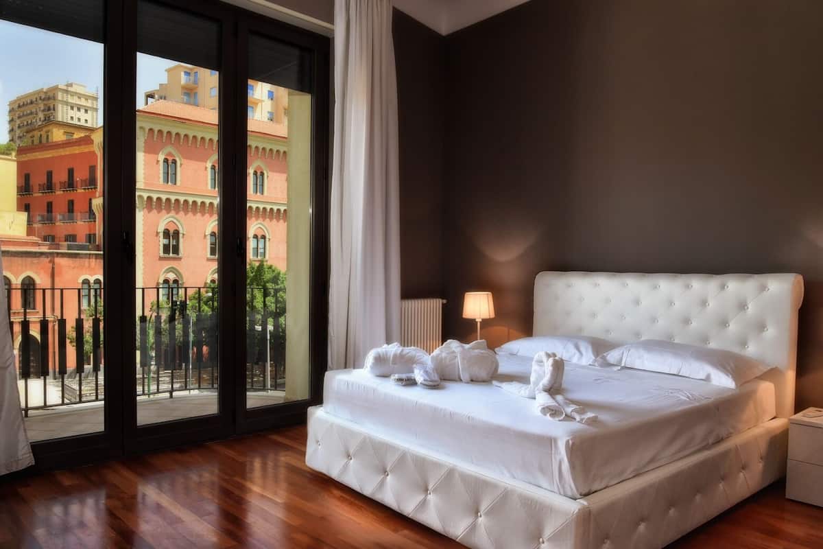 In-room safe, individually furnished, blackout drapes, soundproofing