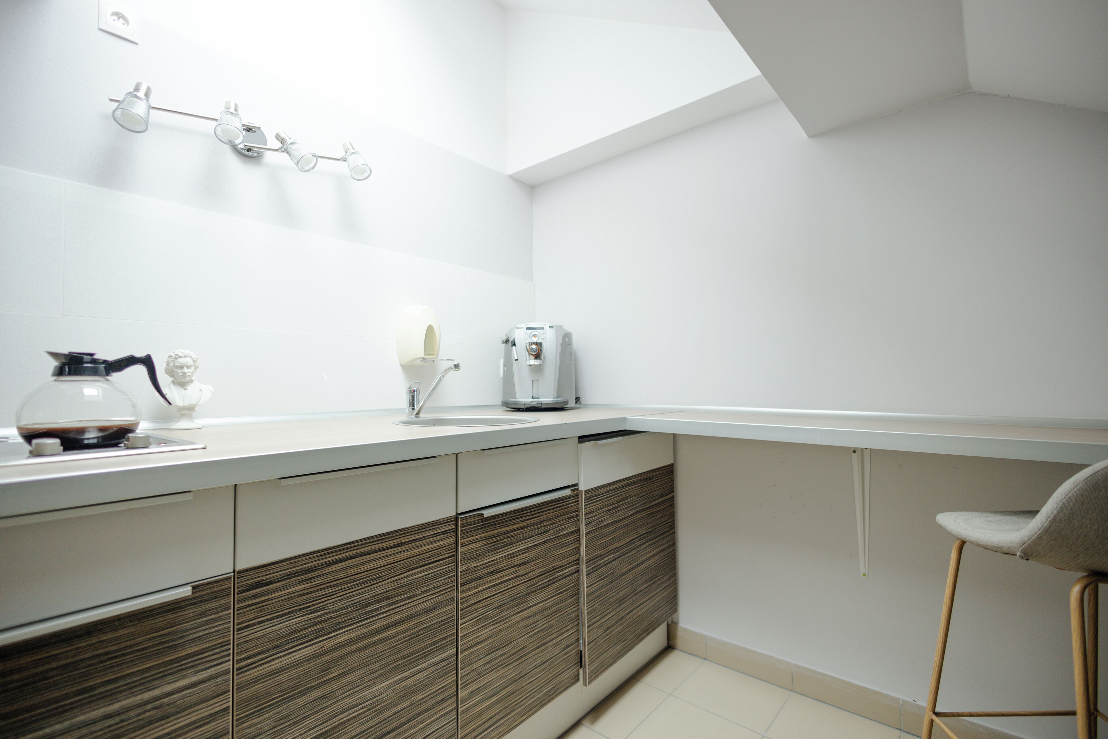 family apartment | private kitchen | mini-fridge, coffee/tea maker, electric kettle