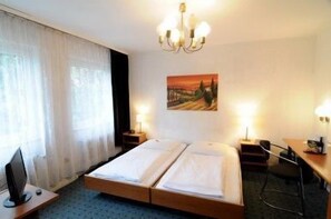Room - Waldhotel Unterbach (Düsseldorf)