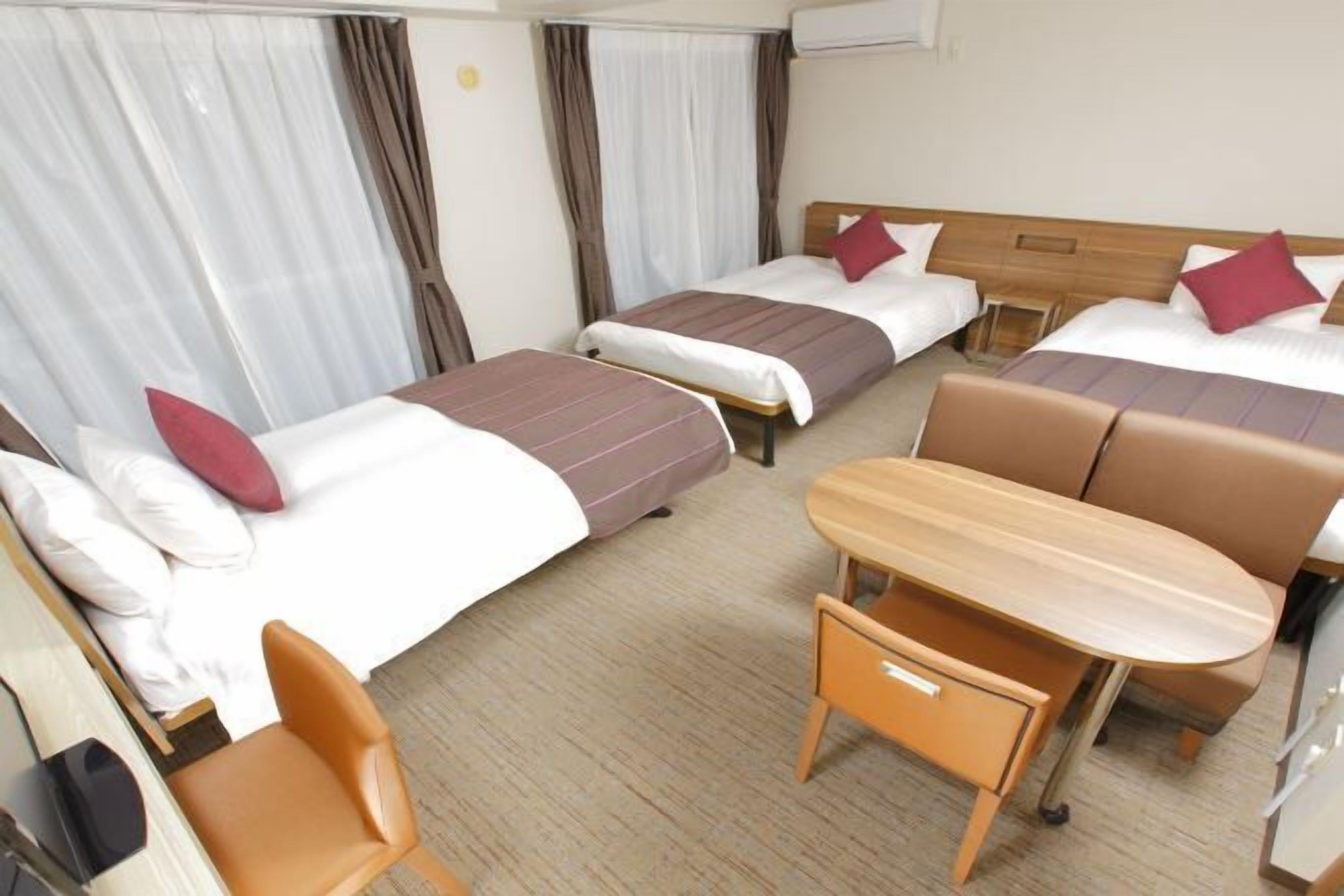 Bügeleisen/Bügelbrett, kostenloses WLAN, Bettwäsche