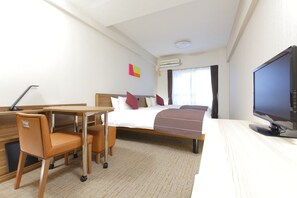熨斗/熨衣板、免費無線上網、床單