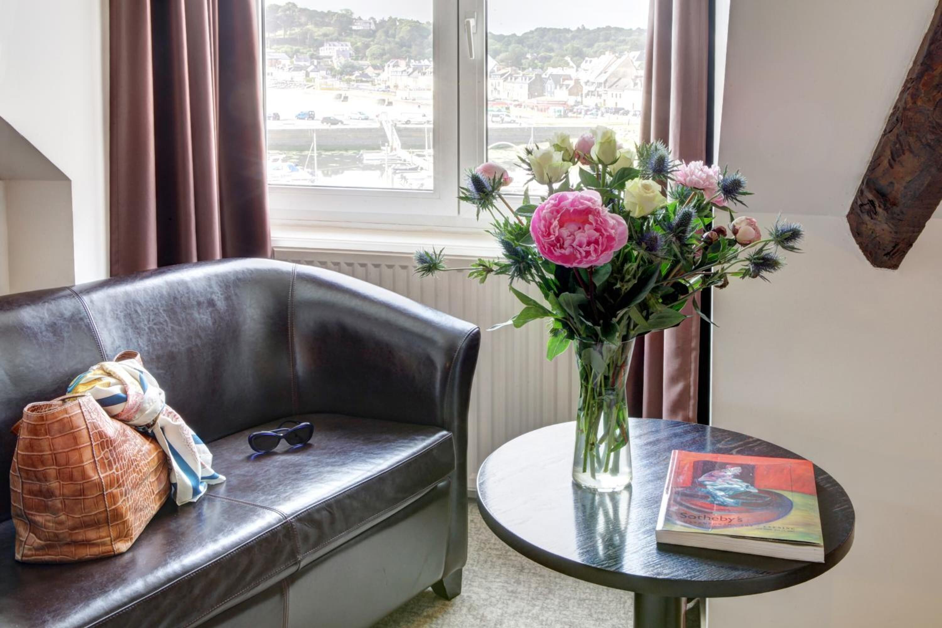 Suite | Salle de séjour