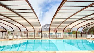 Piscine extérieure (ouverte en saison)