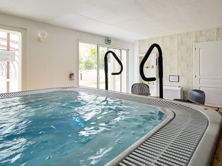 Tina de hidromasaje interior