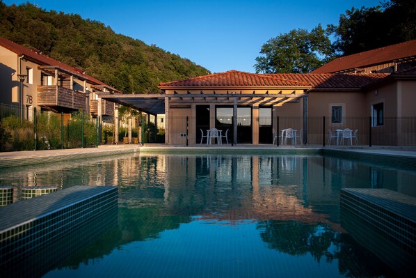 Außenpool (je nach Saison geöffnet)