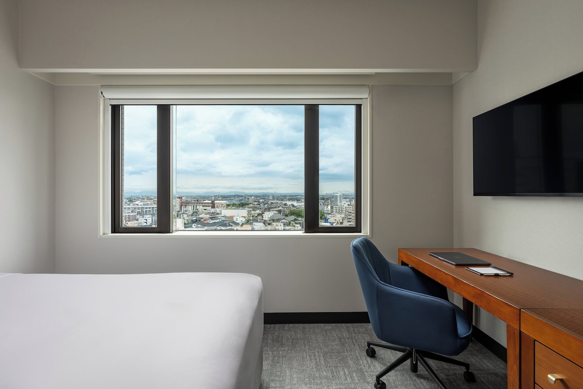 In-room safe, desk, laptop workspace, blackout drapes