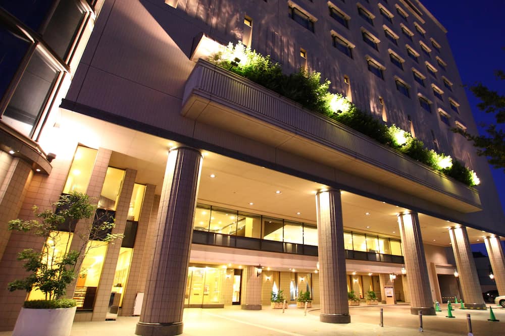 Hotel Crown Palais Chiryu