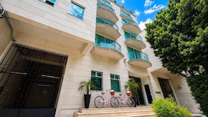 Front of property - Residence L'heritage Hipólito Taine by Bluebay (Mexico City)