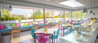 Residence L'heritage Aristóteles 225 by Bluebay