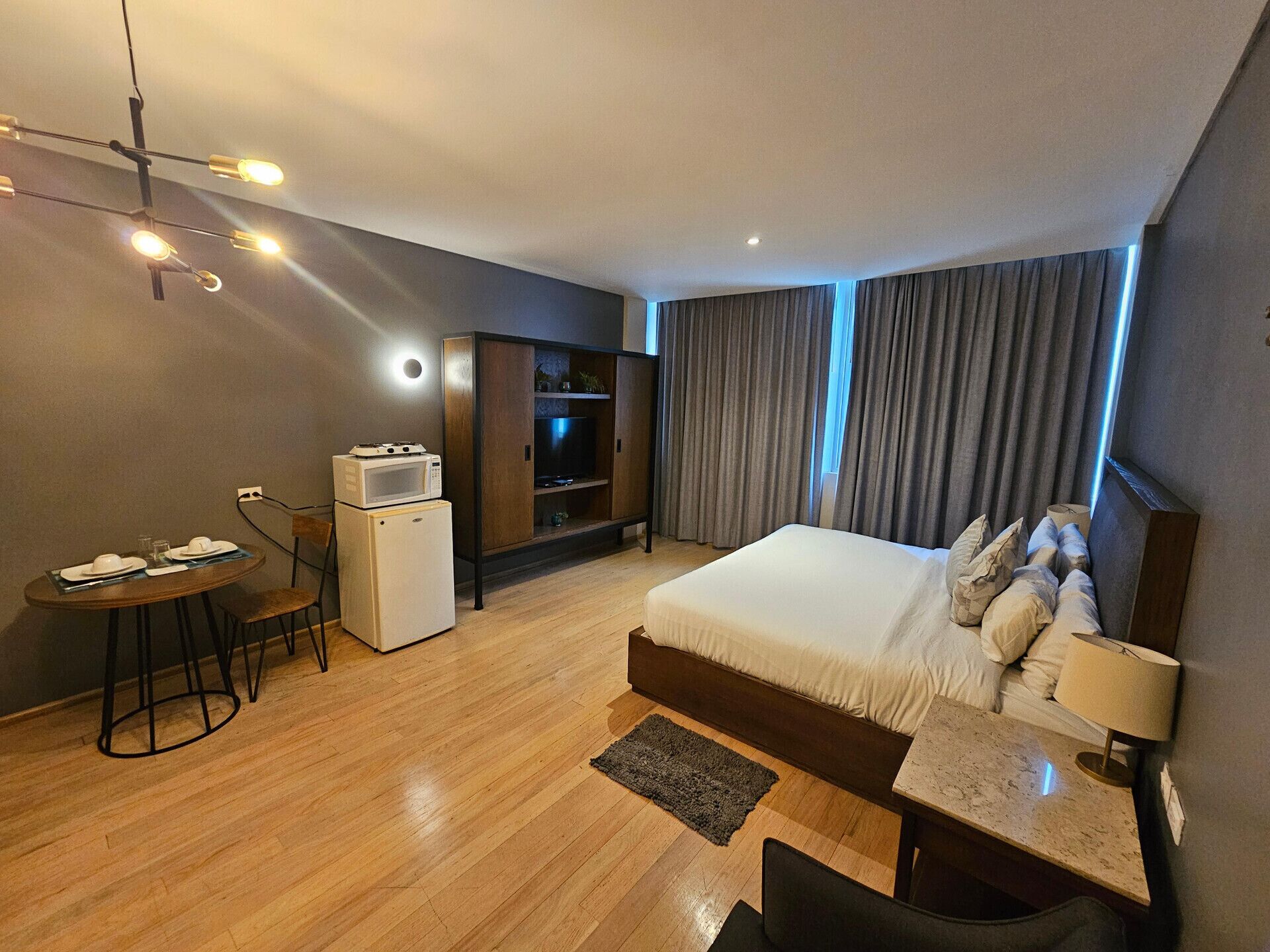 In-room safe, desk, iron/ironing board, free WiFi