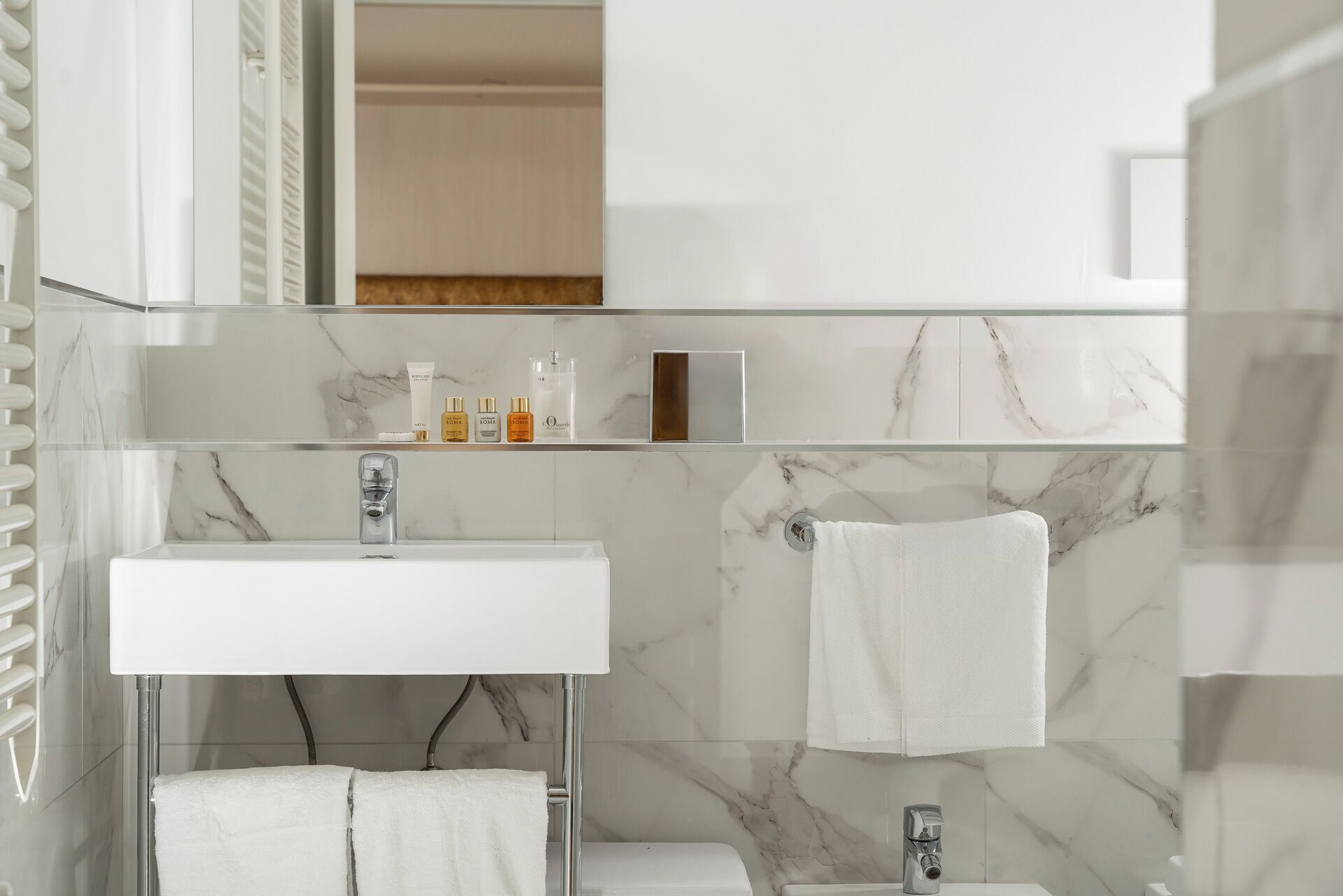 loft room double use | bathroom | shower, free toiletries, hair dryer, slippers